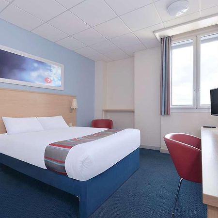 Travelodge Nuneaton Bedworth Стая снимка